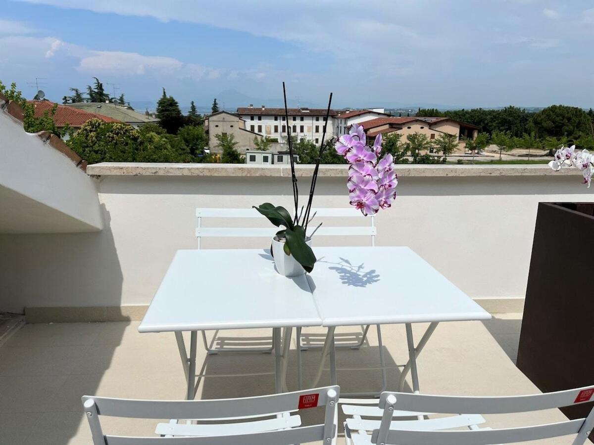 Apartmán Attico Lilium Peschiera del Garda Exteriér fotografie