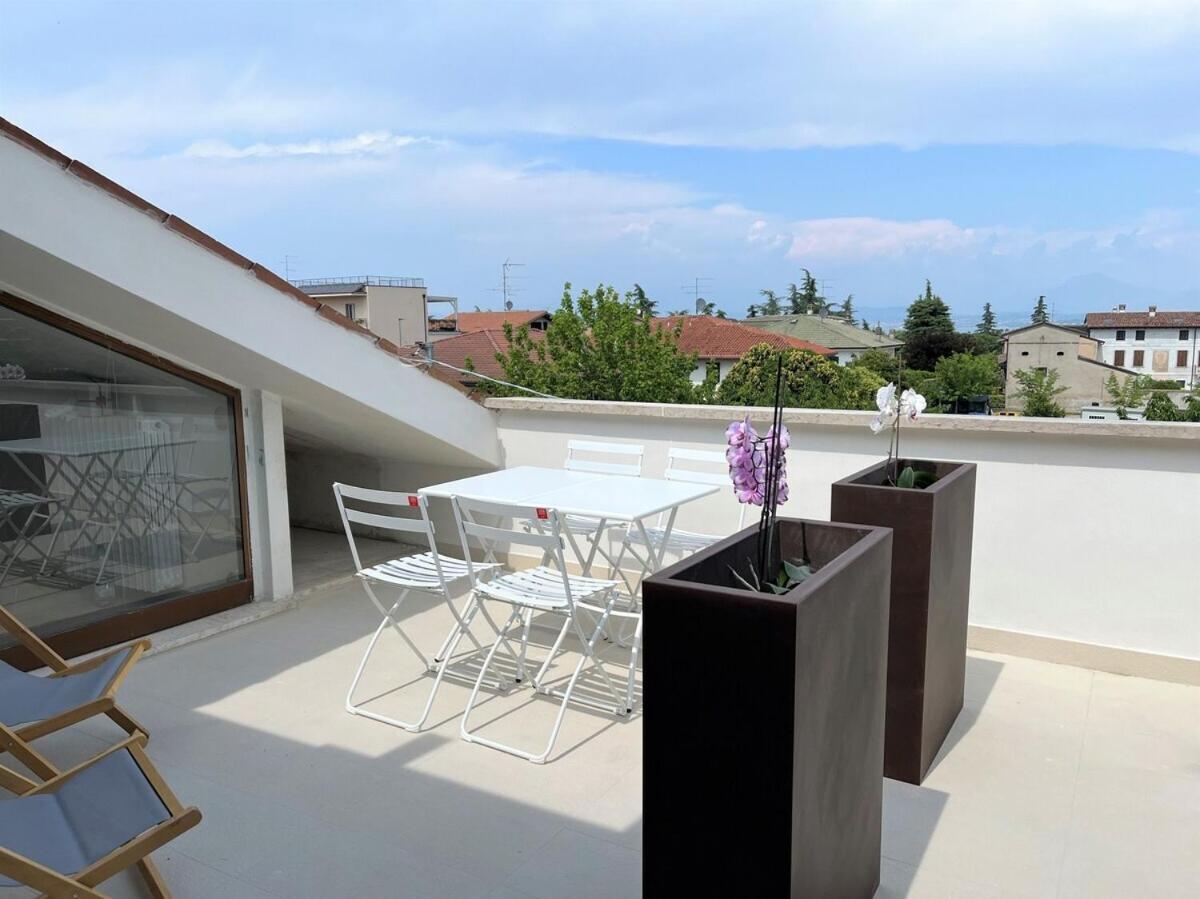 Apartmán Attico Lilium Peschiera del Garda Exteriér fotografie